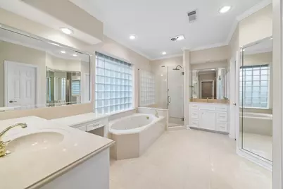 6122 Bluebonnet Pond Lane, Kingwood, TX 77345 - Photo 17