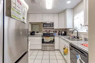 7307 Sunlight Ln, Houston, TX 77095 - Photo 11