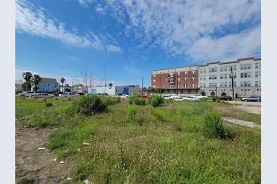 1424 Strand Street, Galveston, TX 77550 - Photo 5