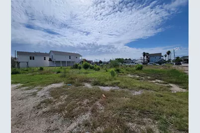 1424 Strand Street, Galveston, TX 77550 - Photo 3