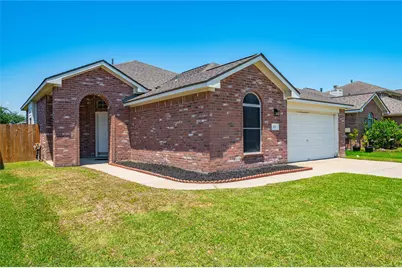 123 Sunset Falls Drive, La Marque, TX 77568 - Photo 3