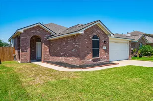 123 Sunset Falls Dr, La Marque, TX 77568 - Photo 3
