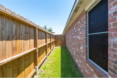 123 Sunset Falls Drive, La Marque, TX 77568 - Photo 35