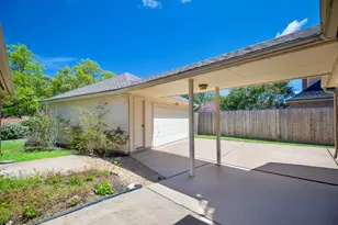 3411 Honeylocust Dr, Sugar Land, TX 77479 - Photo 29