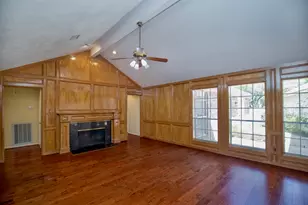 3411 Honeylocust Dr, Sugar Land, TX 77479 - Photo 15