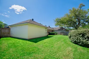 3411 Honeylocust Dr, Sugar Land, TX 77479 - Photo 33