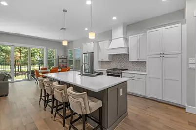 11 Thorpe Lane, Spring, TX 77389 - Photo 5