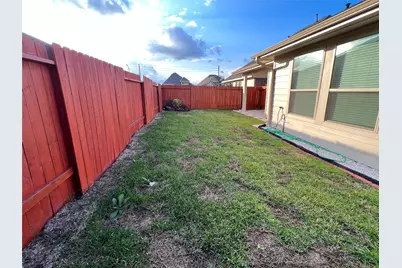 2923 Painted Sunrise Trail, Houston, TX 77045 - Photo 27