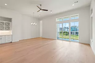 8720 Aquino Ln, Houston, TX 77055 - Photo 19