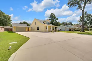 659 Chateau Woods Pkwy Dr, Conroe, TX 77385 - Photo 3