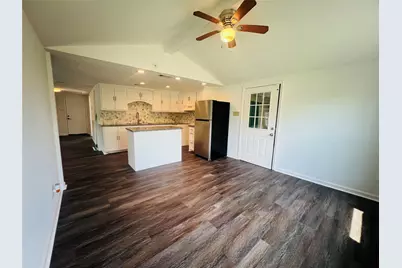 202 Snug Harbor Drive, Liverpool, TX 77577 - Photo 7