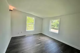 202 Snug Harbor Dr, Liverpool, TX 77577 - Photo 9
