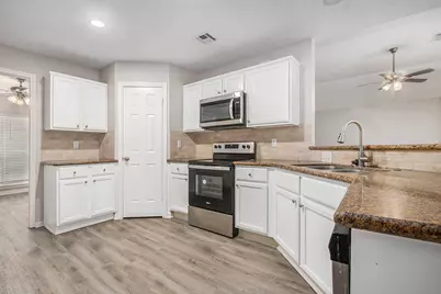 3530 Wellington Drive, Pearland, TX 77584 - Photo 9