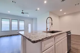 907 Youth Water Rd, Montgomery, TX 77316 - Photo 7