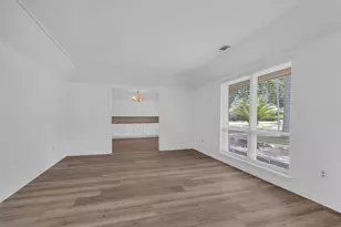 1122 Rhine Ln, Houston, TX 77090 - Photo 5