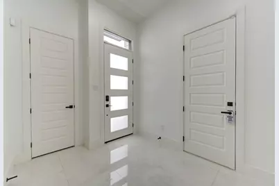 5702 Fairdale Ln #C, Houston, TX 77057 - Photo 5