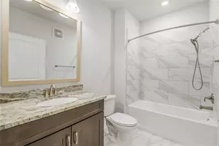 6804 Westview Dr, Houston, TX 77055 - Photo 17