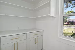 10627 Inwood Dr, Houston, TX 77042 - Photo 23