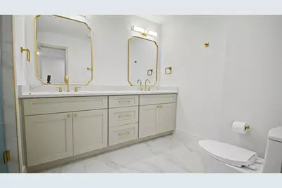 10627 Inwood Drive, Houston, TX 77042 - Photo 17