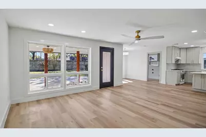 10627 Inwood Drive, Houston, TX 77042 - Photo 13