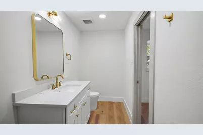 10627 Inwood Drive, Houston, TX 77042 - Photo 25