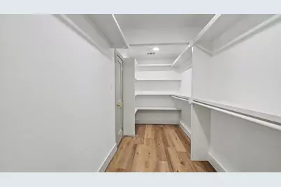 10627 Inwood Drive, Houston, TX 77042 - Photo 21