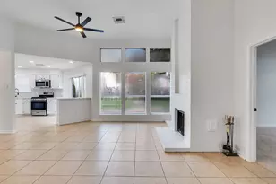 15814 Roxton Ridge Dr, Houston, TX 77598 - Photo 5