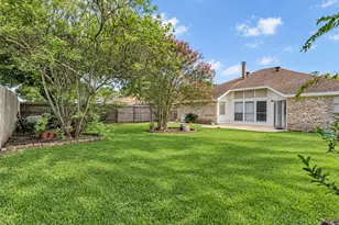 15814 Roxton Ridge Dr, Houston, TX 77598 - Photo 3