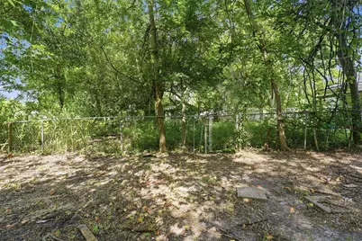 202 S Magnolia Street, Highlands, TX 77562 - Photo 7