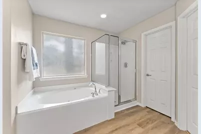 10 Otter Lodge Place, The Woodlands, TX 77382 - Photo 31