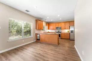 10 Otter Lodge Pl, The Woodlands, TX 77382 - Photo 13