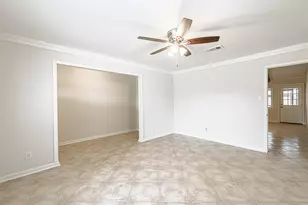 124 Dogwood St, Sugar Land, TX 77478 - Photo 9