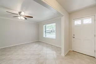 124 Dogwood St, Sugar Land, TX 77478 - Photo 7
