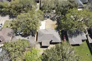 124 Dogwood St, Sugar Land, TX 77478 - Photo 43