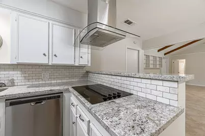 124 Dogwood Street, Sugar Land, TX 77478 - Photo 17