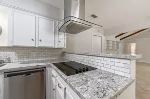 124 Dogwood St, Sugar Land, TX 77478 - Photo 17