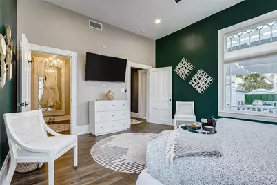 1210 Broadway Avenue J Street, Galveston, TX 77550 - Photo 17