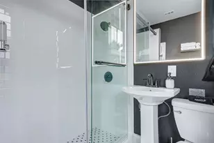 1210 Broadway Ave J St, Galveston, TX 77550 - Photo 27