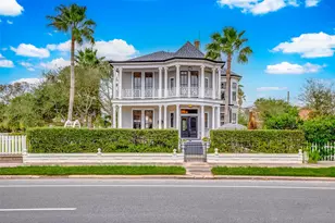 1210 Broadway Ave J St, Galveston, TX 77550 - Photo 3