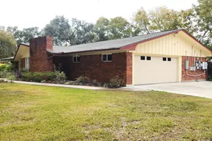 616 Cannan Dr, Angleton, TX 77515 - Photo 5