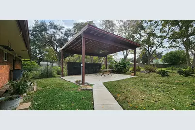 616 Cannan Drive, Angleton, TX 77515 - Photo 39