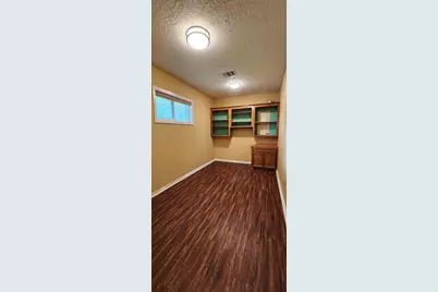 616 Cannan Drive, Angleton, TX 77515 - Photo 11