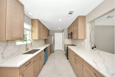 16114 Forest Bend Avenue, Friendswood, TX 77546 - Photo 13