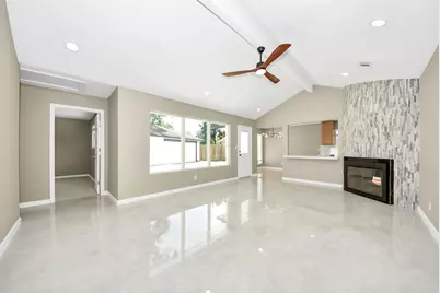 16114 Forest Bend Avenue, Friendswood, TX 77546 - Photo 5