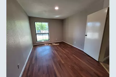 2814 S Bartell Drive #10, Houston, TX 77054 - Photo 9