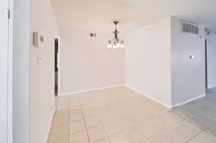 1515 Sandy Springs Rd, Houston, TX 77042 - Photo 7
