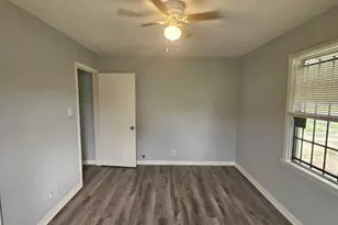 4215 Los Angeles St, Houston, TX 77026 - Photo 9