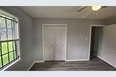 4215 Los Angeles Street, Houston, TX 77026 - Photo 11
