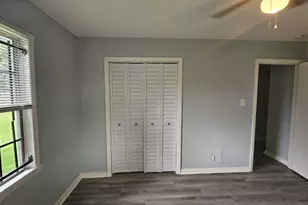 4215 Los Angeles St, Houston, TX 77026 - Photo 11