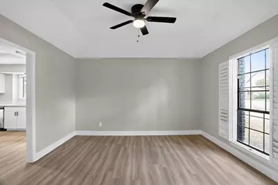 107 Cherry Hills, Rockport, TX 78382 - Photo 5